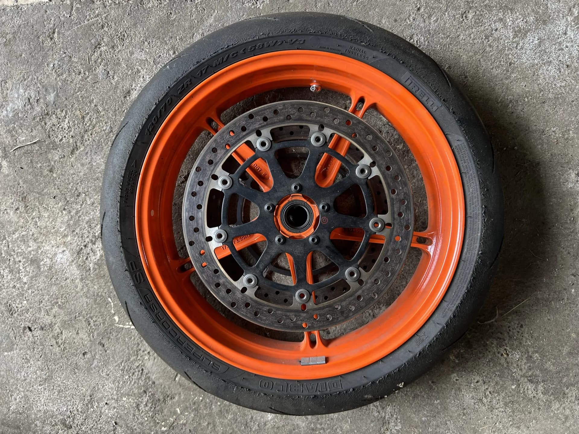 Janta fata KTM Super Duke 1290 portocalie cu disc frana